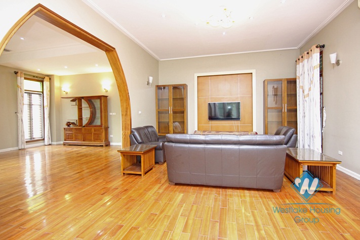 Modern, nice and quiet villa for rent in Tay Ho area