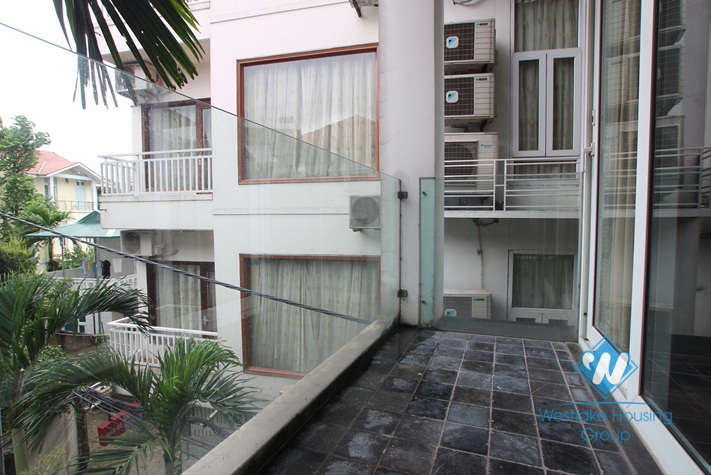 Modern studio for rent in Dang Thai Mai st, Tay Ho, Ha Noi