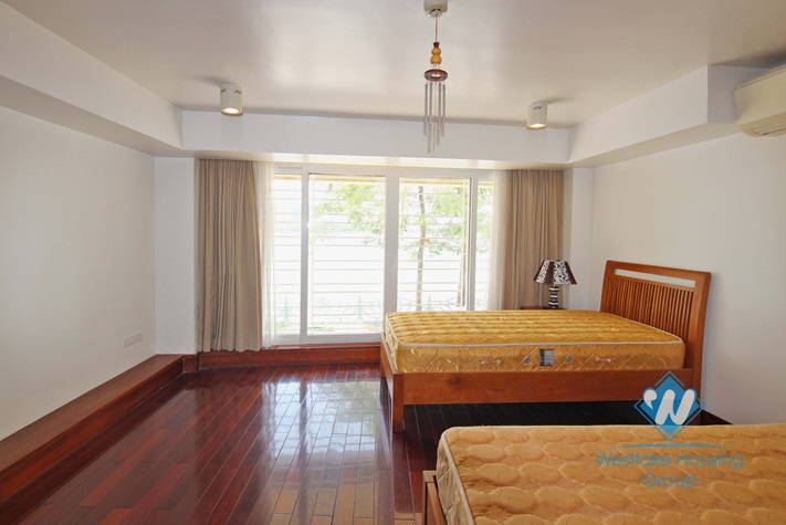 Lovely bright apartment for rent on Nhat Chieu street, Tay Ho, Hanoi