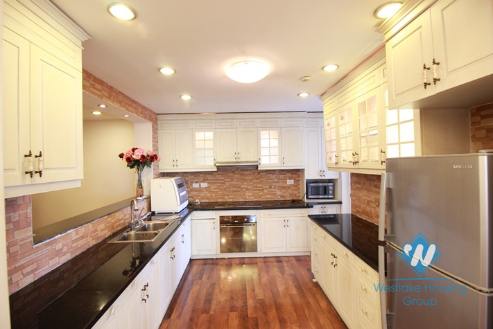 Large size apartment for rent E Tower, Ciputra compound, Tay Ho, Hanoi