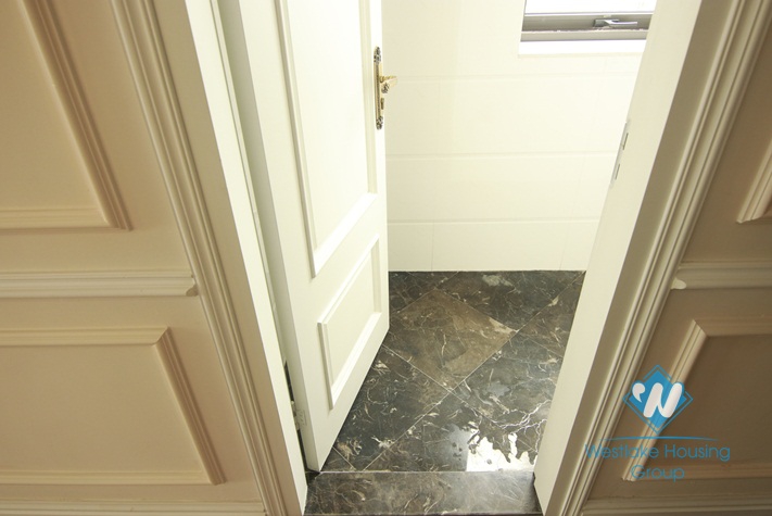 Gorgeous 3 bedroom apartment for rent in Hoan Kiem, Hai Ba Trung Hanoi