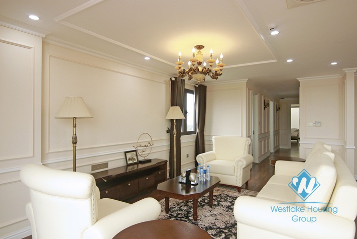 High floor luxurious apartment for rent in Hanoi city centre