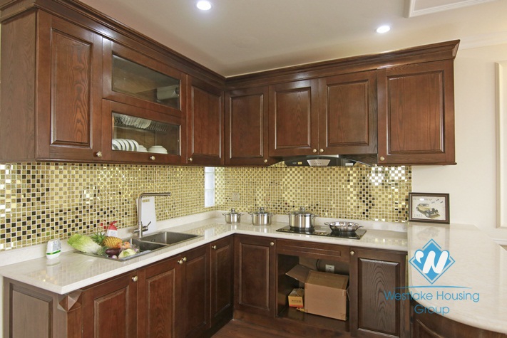 High floor luxurious apartment for rent in Hanoi city centre