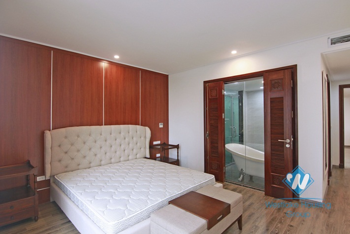 Elegant apartment for rent in Truc Bach, Ba Dinh