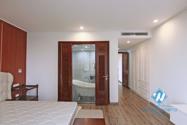 Elegant apartment for rent in Truc Bach, Ba Dinh