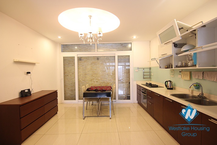 Charming house for rent in Au co st, Tay Ho, Ha Noi.