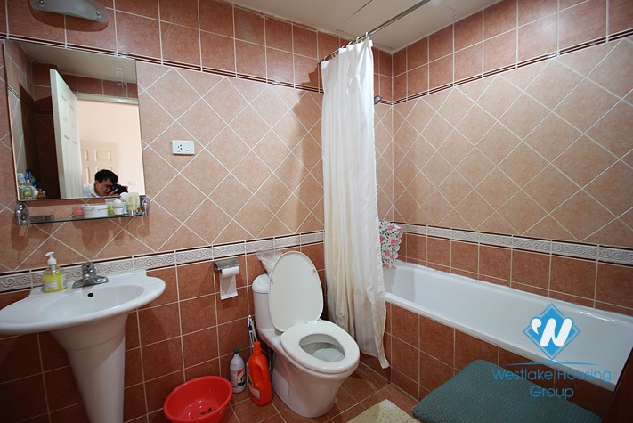 Fully furnished apartment for rent in Tay Ho street, Tay Ho, Hanoi