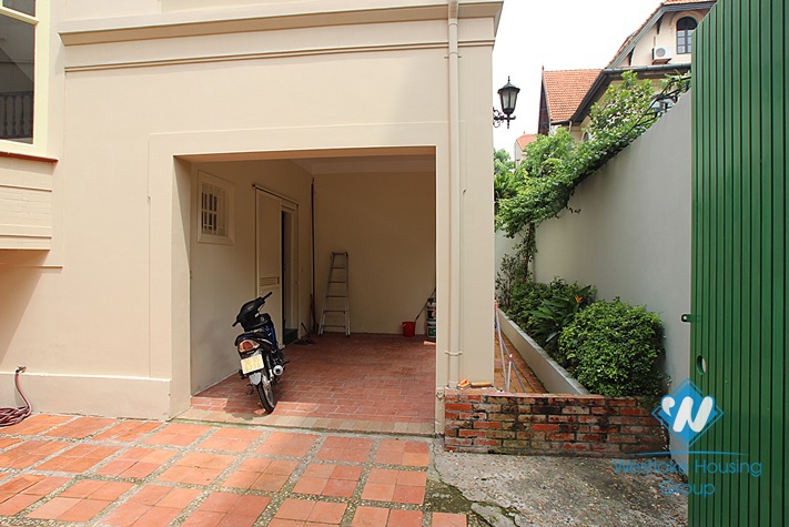 Charming house with nice garden and yard for lease in Tay Ho area.