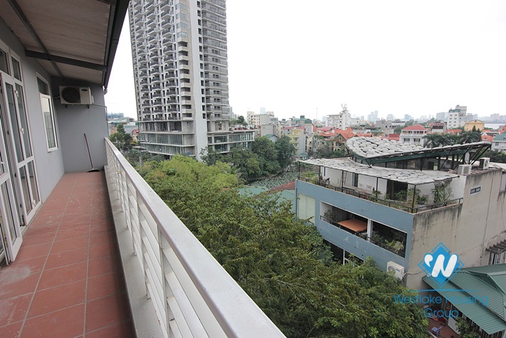 Open office space with lots of natural light for rent on Xuan Dieu, Tay Ho