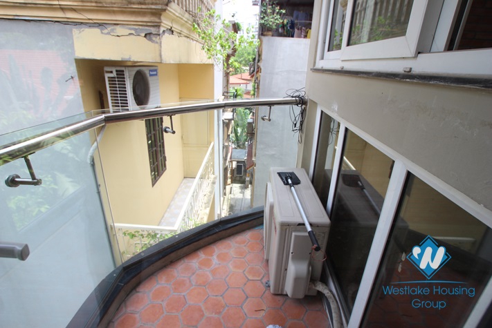 Serviced apartment available for lease in Dang Thai Mai street, Tay Ho, Hanoi