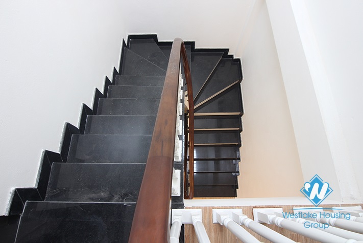 Nice house with 2 bedrooms for rent in Au Co st, Tay Ho district 