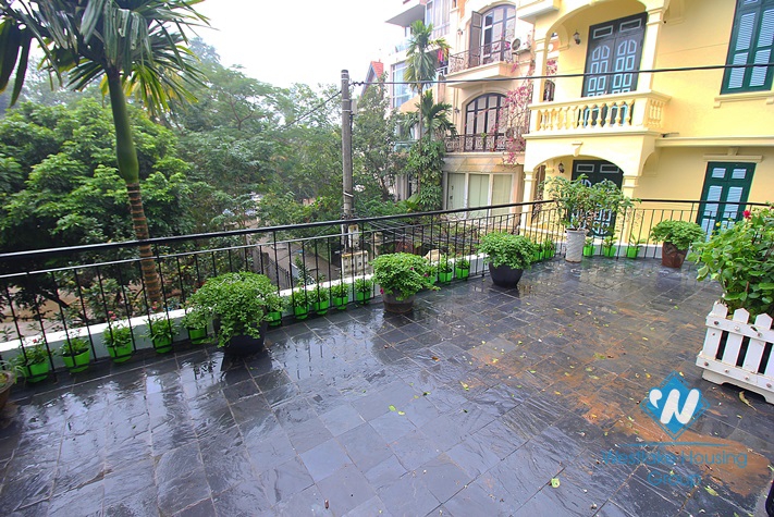 Beautiful apartment with 4 bedrooms for rent in Dang Thai Mai street, Tay Ho, Hanoi