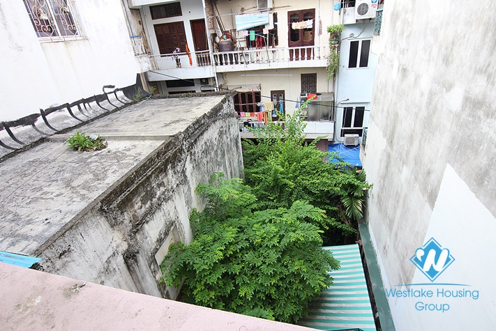 One bedroom apartment for rent in Thuy Khue street, Tay Ho district, Ha Noi