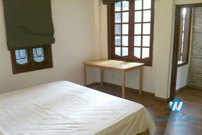 Cheap 1 bedroom apartment for rent on Thuy Khue street, Tay Ho, Hanoi