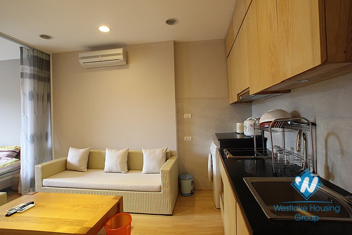 One bedroom apartment for rent in Dang Thai Mai street, Tay Ho, Hanoi