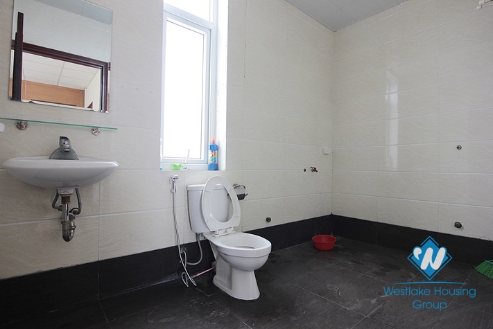 Open office space with lots of natural light for rent on Xuan Dieu, Tay Ho