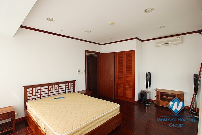 Duplex apartment with lake view for lease in Tay Ho, Ha Noi