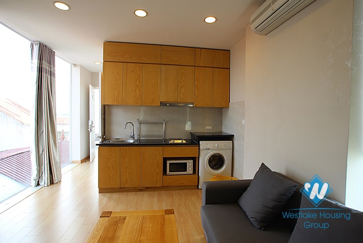 Lake view one bedroom rental apartment on Dang Thai Mai, Tay Ho