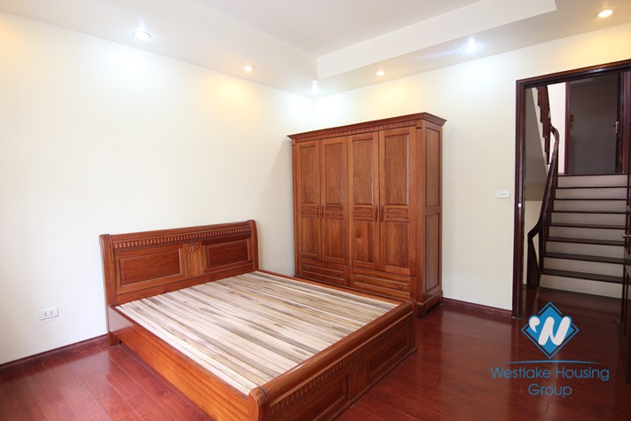 Nice and cozy house for rent in Au Co, Ha Noi