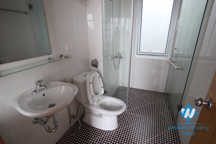 High floor studio to rent rent on To Ngoc Van street, Tay Ho, Hanoi