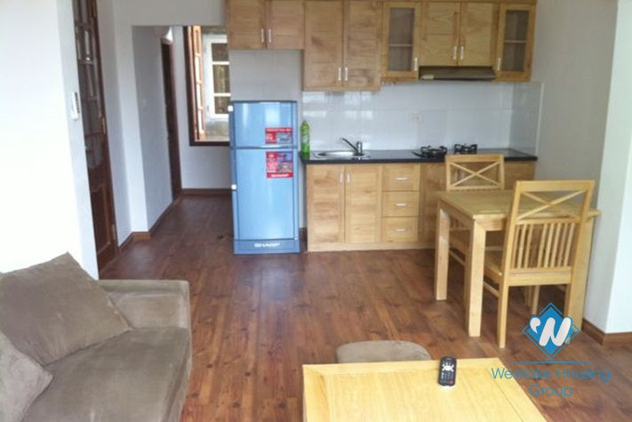 Cheap 1 bedroom apartment for rent on Thuy Khue street, Tay Ho, Hanoi
