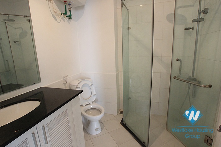 Luxury apartment for rent in Tay Ho area, Ha Noi