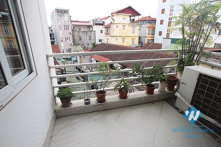 Nice 01 bedroom apartment for rent near West lake, Tay Ho district, Hanoi