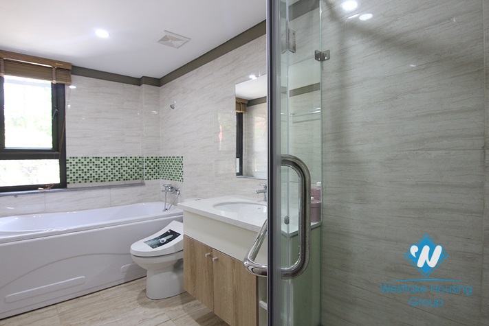 New and nice apartment for rent in Tay Ho district, Ha noi City