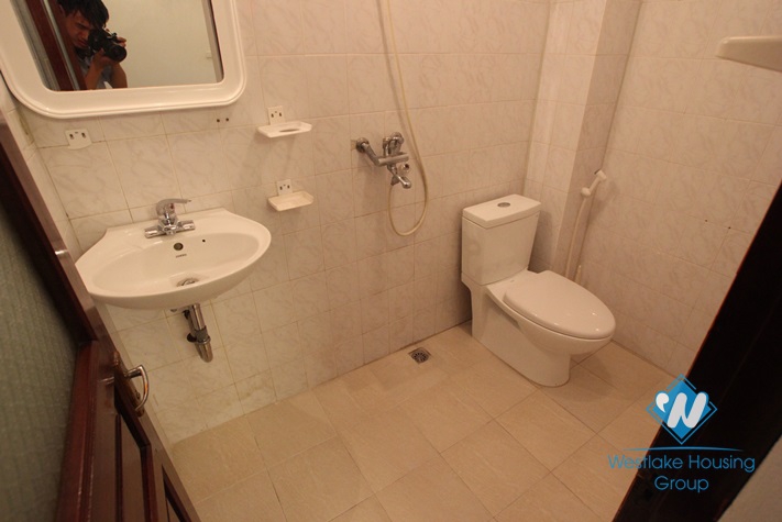 Charming house with big yard for lease in Nghi Tam Village,Tay Ho, Ha Noi