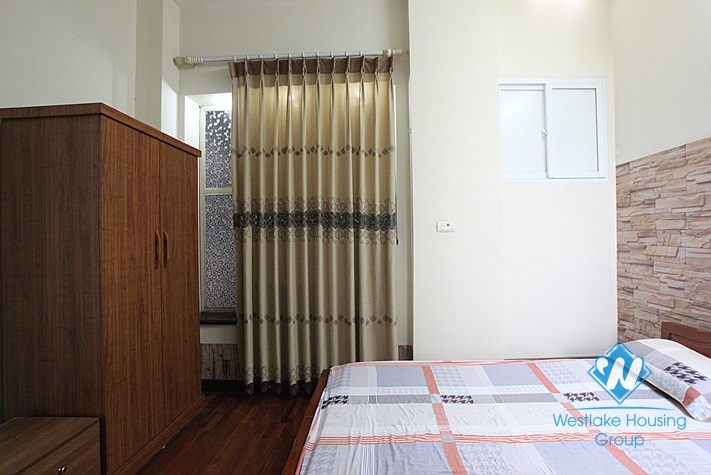 Apartment for lease in Nghi tam alley, Tay Ho, Hanoi