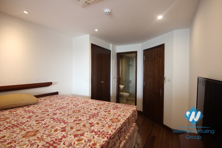 Nice and new apartment in Xuan Dieu st for rent, Tay Ho district 