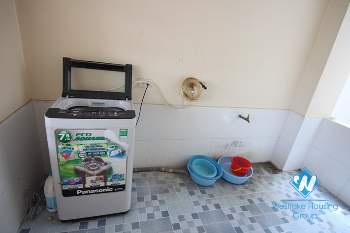 Nice and cozy house for rent in Au Co, Ha Noi