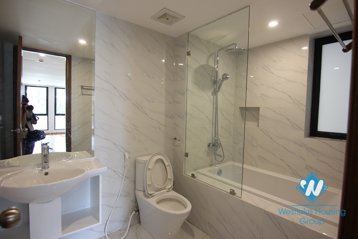 Lakeview studio apartment for rent in Tay Ho
