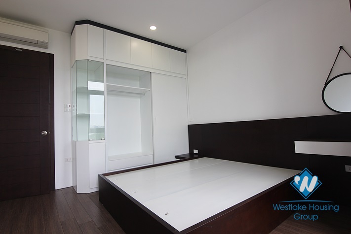 New and nice apartment for rent in Quang An ward, Tay Ho district 