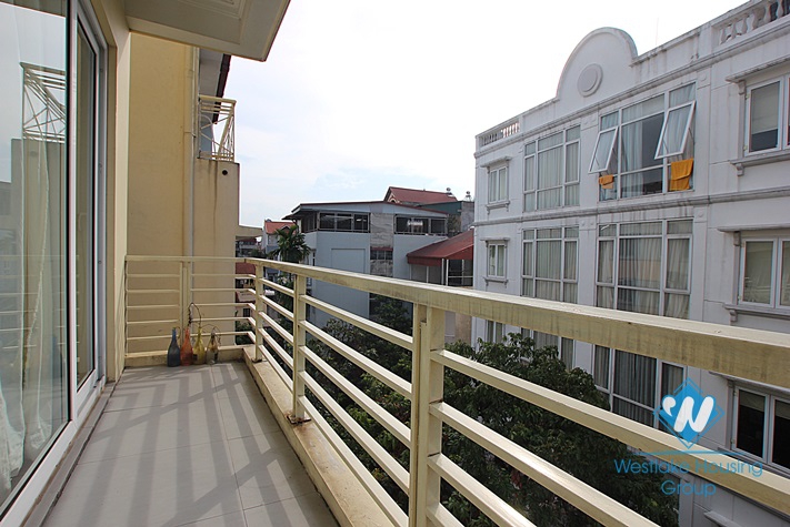 Good apartment for rent in Tay Ho, Ha Noi