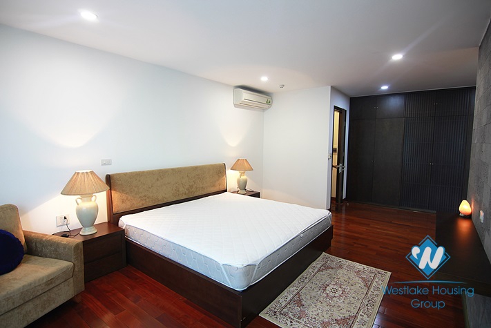 04 bedroom apartment for lease in Dang Thai Mai street, Tay Ho, Hanoi