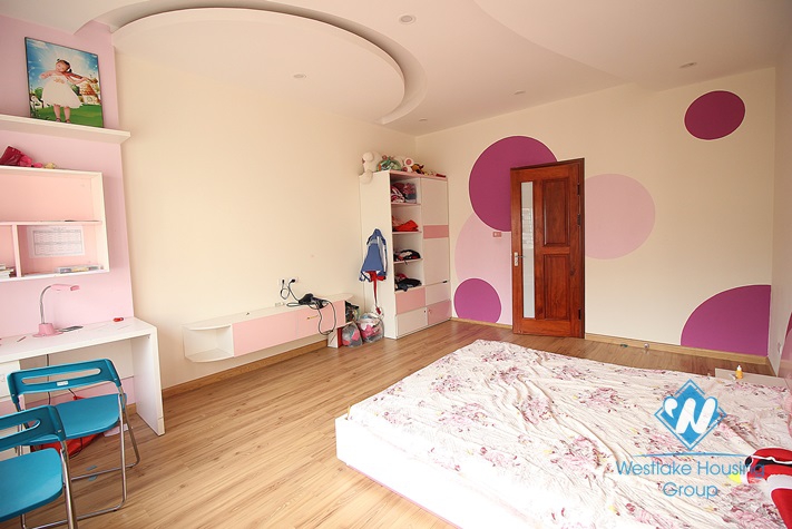 Stunning new and modern house with 4 bedrooms for rent in Tay Ho, Hanoi