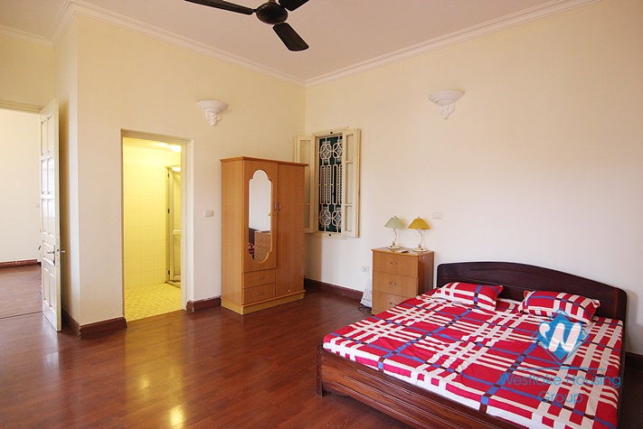 Commodious house with 3 bedrooms for rent in Nghi Tam, Ha Noi