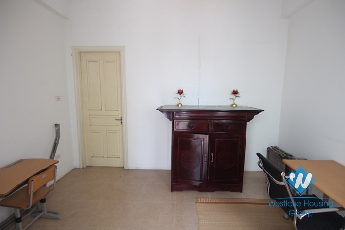 Charming house for rent in Au co st, Tay Ho, Ha Noi.