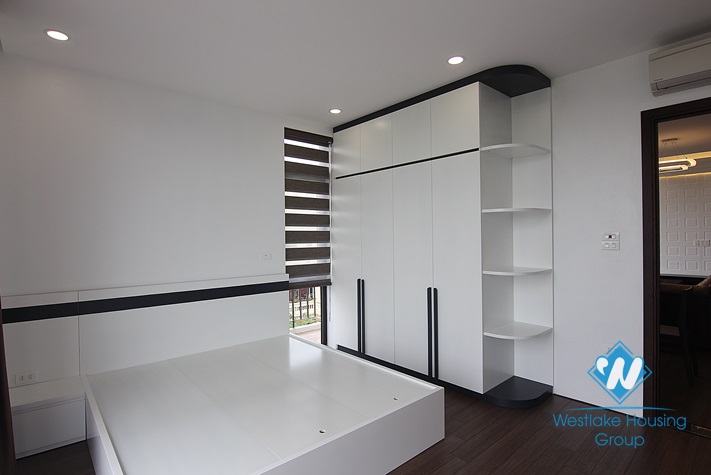 New and nice apartment for rent in Quang An ward, Tay Ho district 