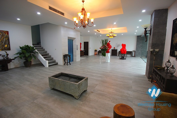 Beautiful apartment with 4 bedrooms for rent in Dang Thai Mai street, Tay Ho, Hanoi