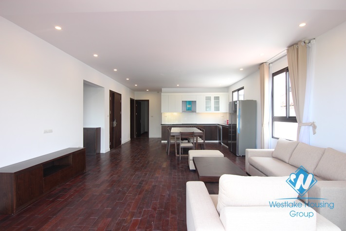 Brand new and Nice 03 bedrooms apartment for rent in Dang Thai Mai st, Tay Ho district 