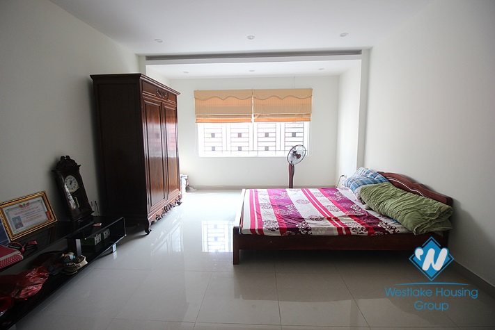 Stunning new and modern house with 4 bedrooms for rent in Tay Ho, Hanoi