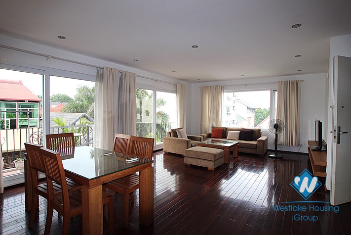 Luxury apartment for rent in Tay Ho area, Ha Noi