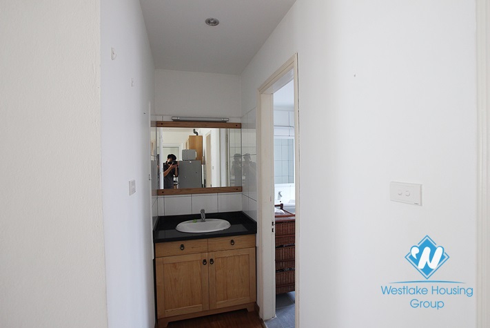 Good apartment for rent in Tay Ho, Ha Noi