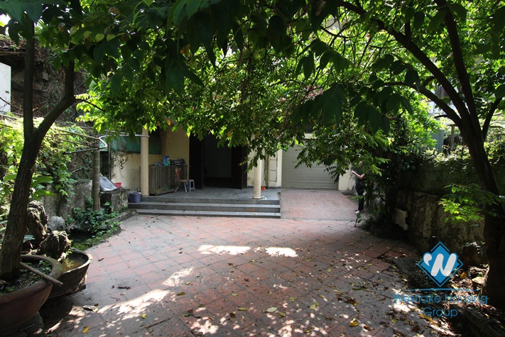 Classic house with nice court yard for rent in Tay Ho district 