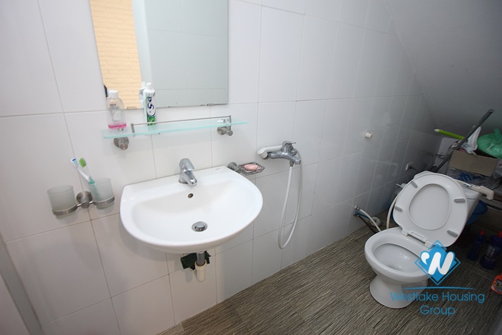 Stunning new and modern house with 4 bedrooms for rent in Tay Ho, Hanoi