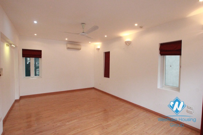 Beautiful house, fully furnished for rent on Tay Ho Street