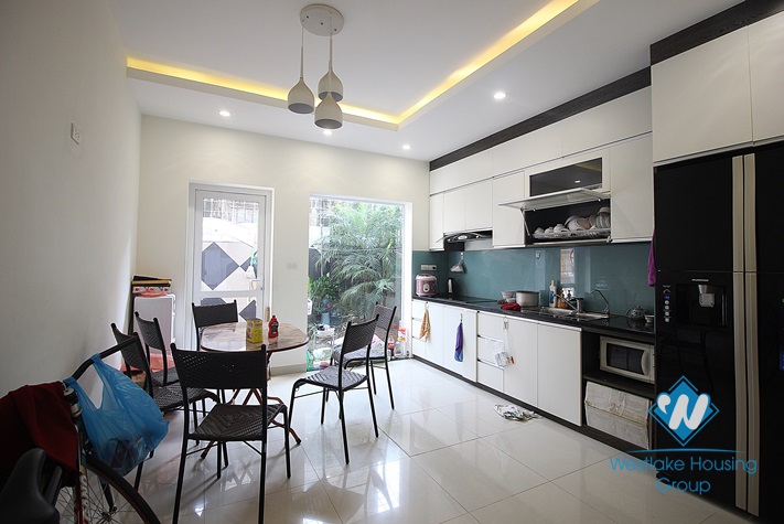Stunning new and modern house with 4 bedrooms for rent in Tay Ho, Hanoi