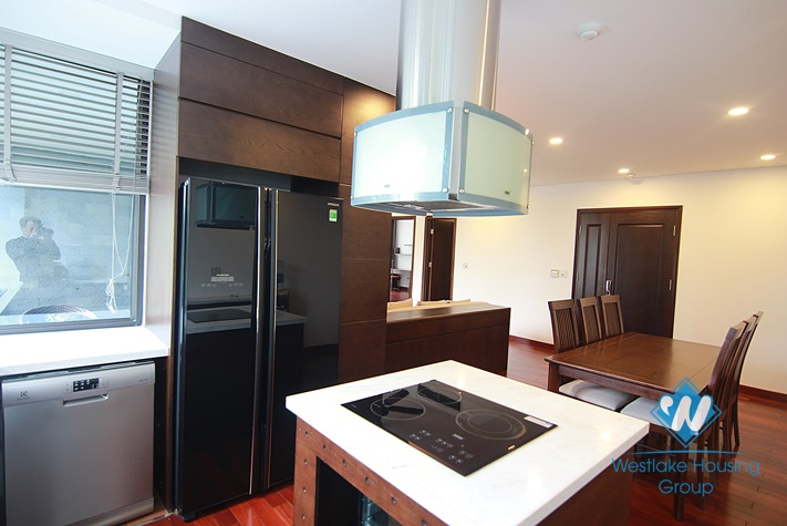 04 bedroom apartment for lease in Dang Thai Mai street, Tay Ho, Hanoi